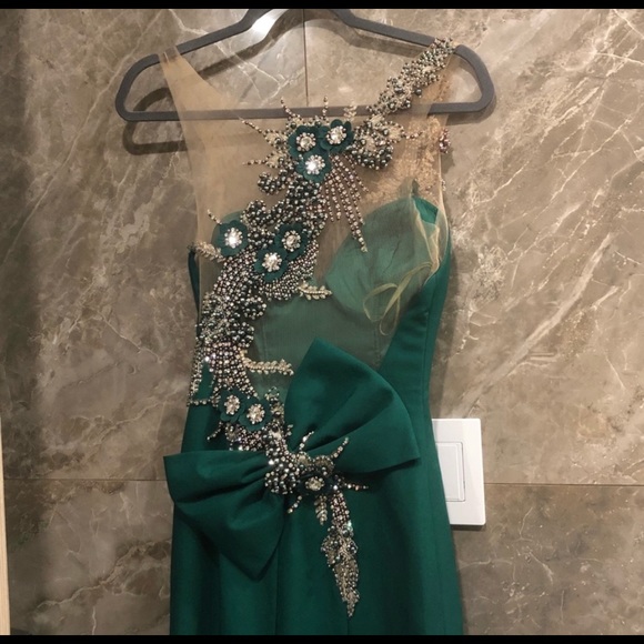 Tarik Ediz Dresses & Skirts - Tarik Ediz Emerald Jeweled Gown US size 4